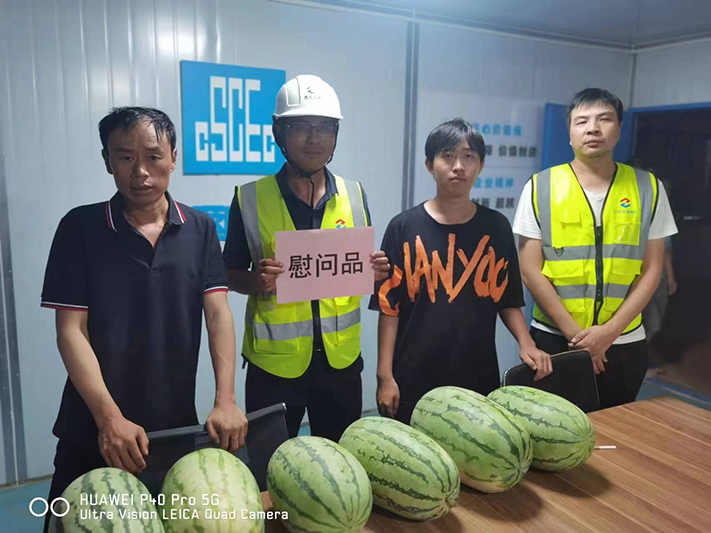 c124a36ecfb4fd3d3fc9b788fcb292e